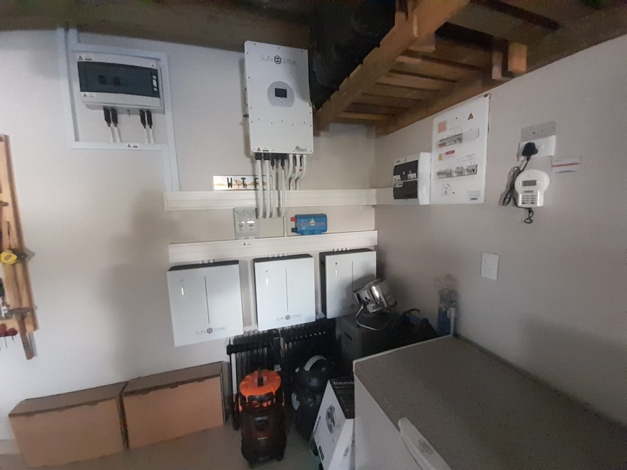 To Let 4 Bedroom Property for Rent in Croydon Vineyard Estate Western Cape